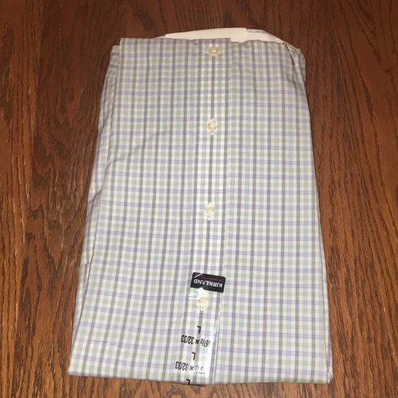 Men’s Kirkland Signature Button Down Shirt - Picture 2 of 5